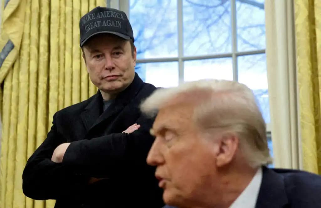 马斯克反水、加密亲友团分裂,特朗普后院起大火