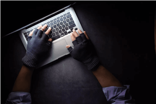 如何通过稳定币套利,在4个月内大赚1.13亿美元?