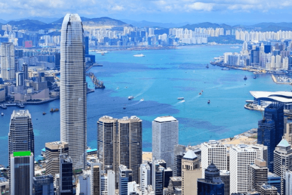 两会中央全力支持港澳拼经济,香港加密新政能否再书“香江传奇”?