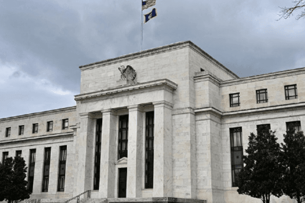 美联储如期加息25个基点,暗示加息周期接近尾声